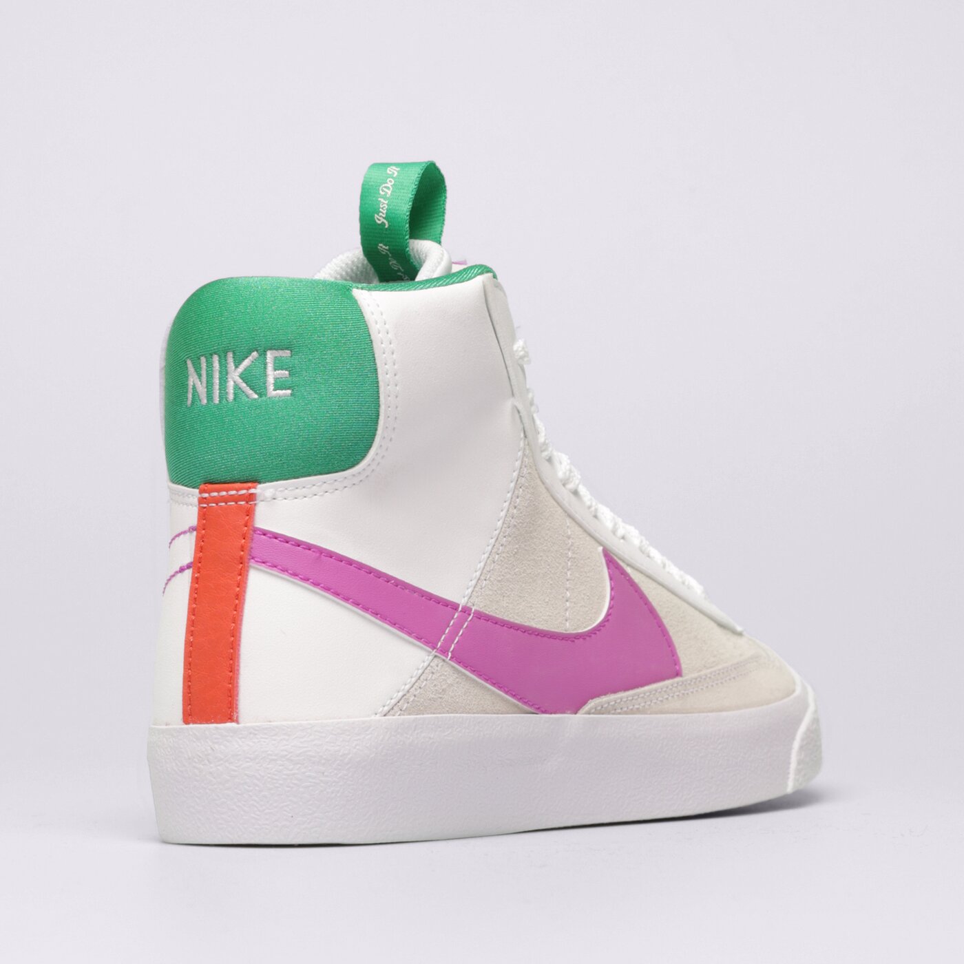 Детски маратонки NIKE BLAZER MID '77 SE D dq6084-101 цвят бял
