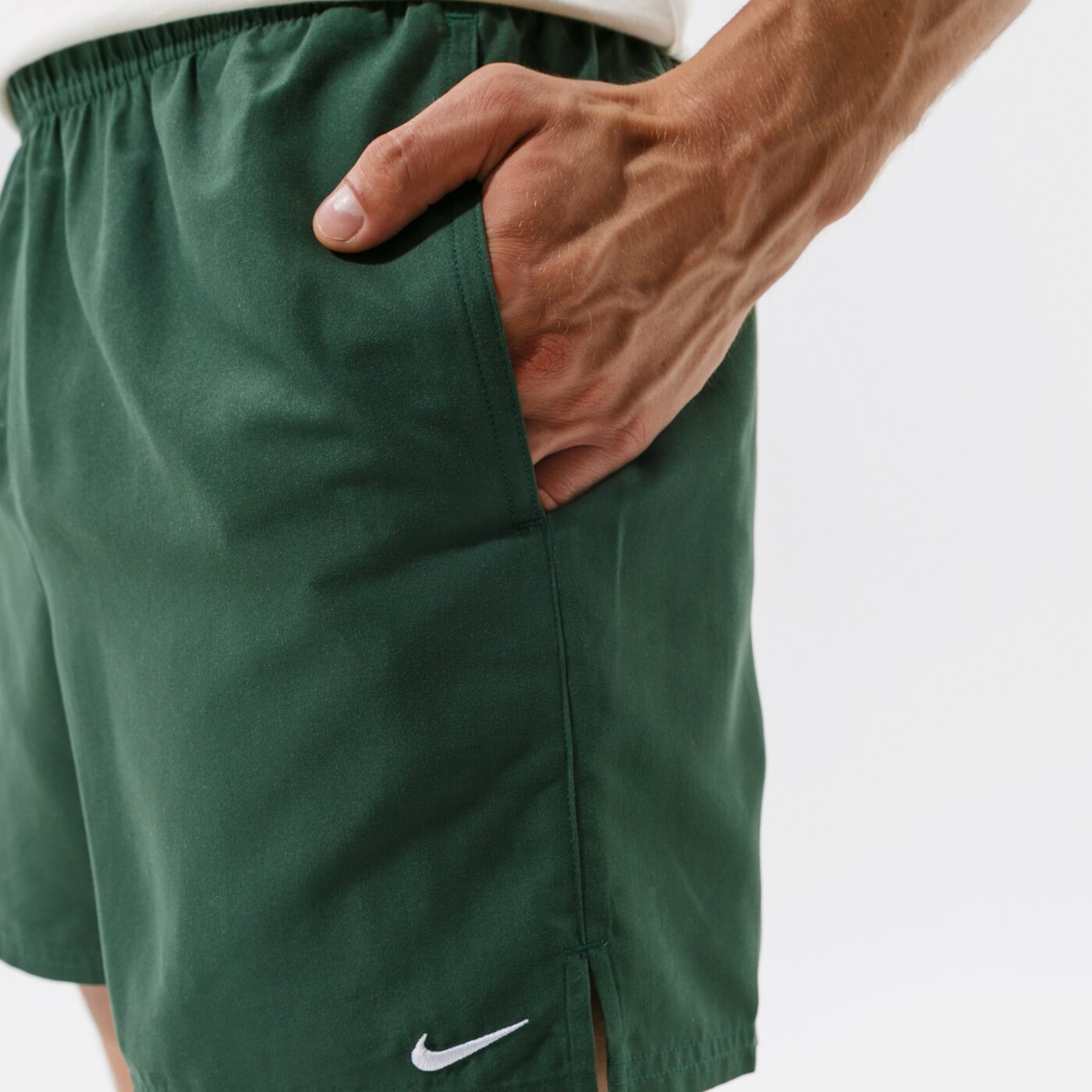 Мъжки къси панталони NIKE ШОРТИ NIKE ESSENTIAL 5" nessa560303 цвят зелен