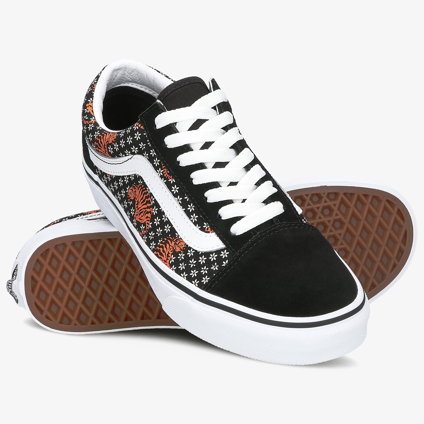 Дамски маратонки VANS UA OLD SKOOL vn0a38g119m1 цвят черен