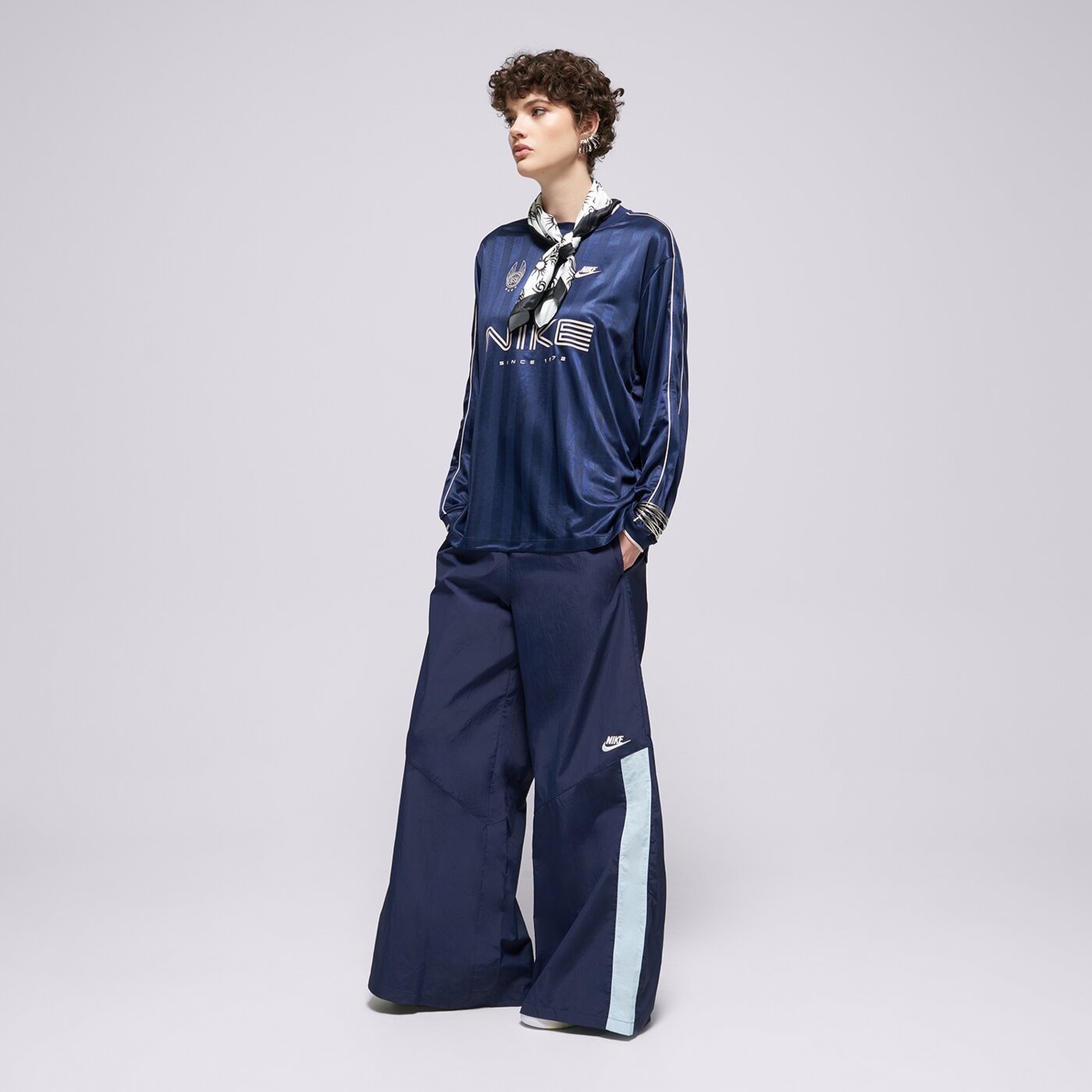Дамски панталони NIKE ПАНТАЛОНИ W NSW WIDE LEG WVN PANT ih8508-410 цвят тъмносин