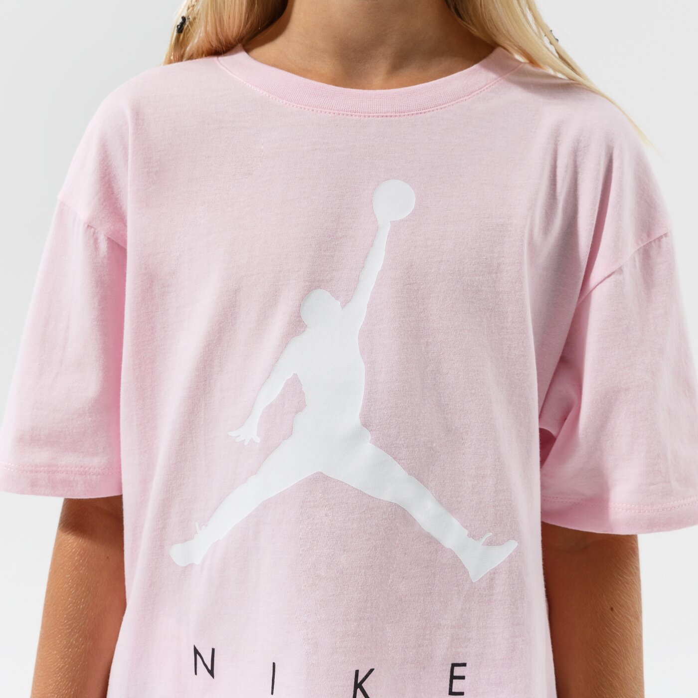 Детска тениска JORDAN ТЕНИСКА JUMPMAN BY NIKE TEE GIRL 45a763-a9y цвят розов