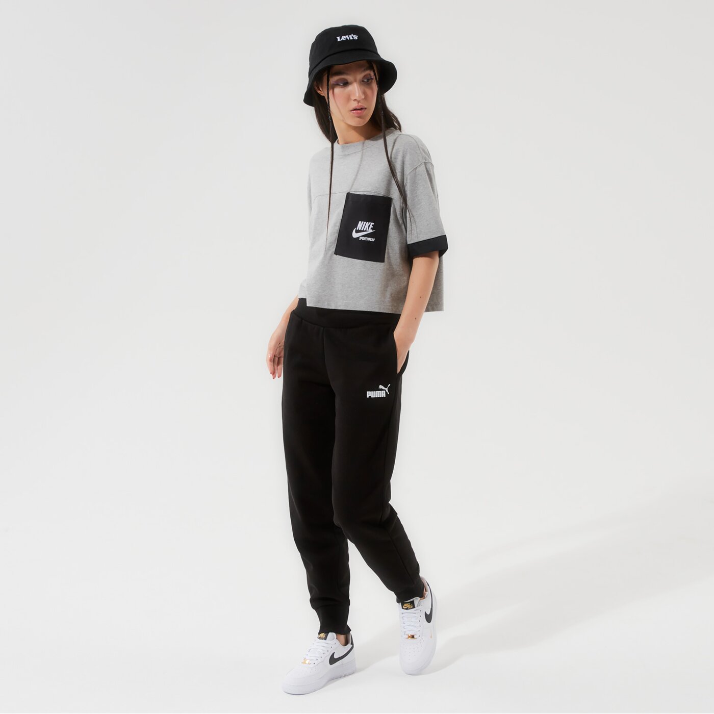 Дамски панталони PUMA ПАНТАЛОНИ ESS SWEATPANTS FL CL - PUMA BLACK 58683901 цвят черен