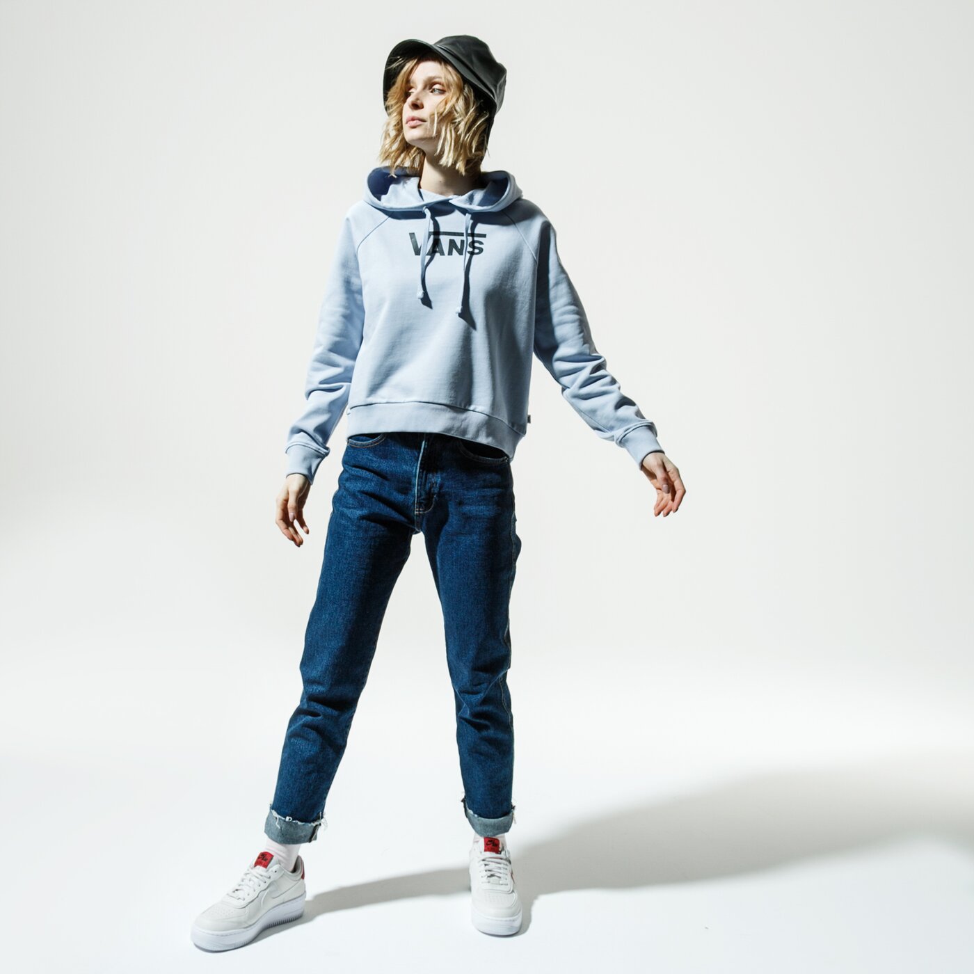 Дамски суичър VANS СУИТЧЪР С КАЧУЛКА WM FLYING V FT BOXY HOODIE ZEN BLUE vn0a4bg3vby1 цвят син