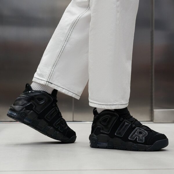 Детски маратонки NIKE AIR MORE UPTEMPO fv2264-001 цвят черен
