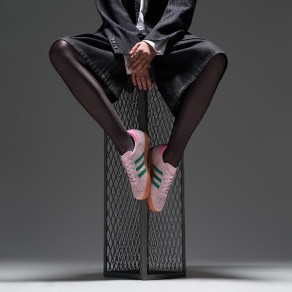 Детски маратонки ADIDAS GAZELLE J jp7128 цвят розов