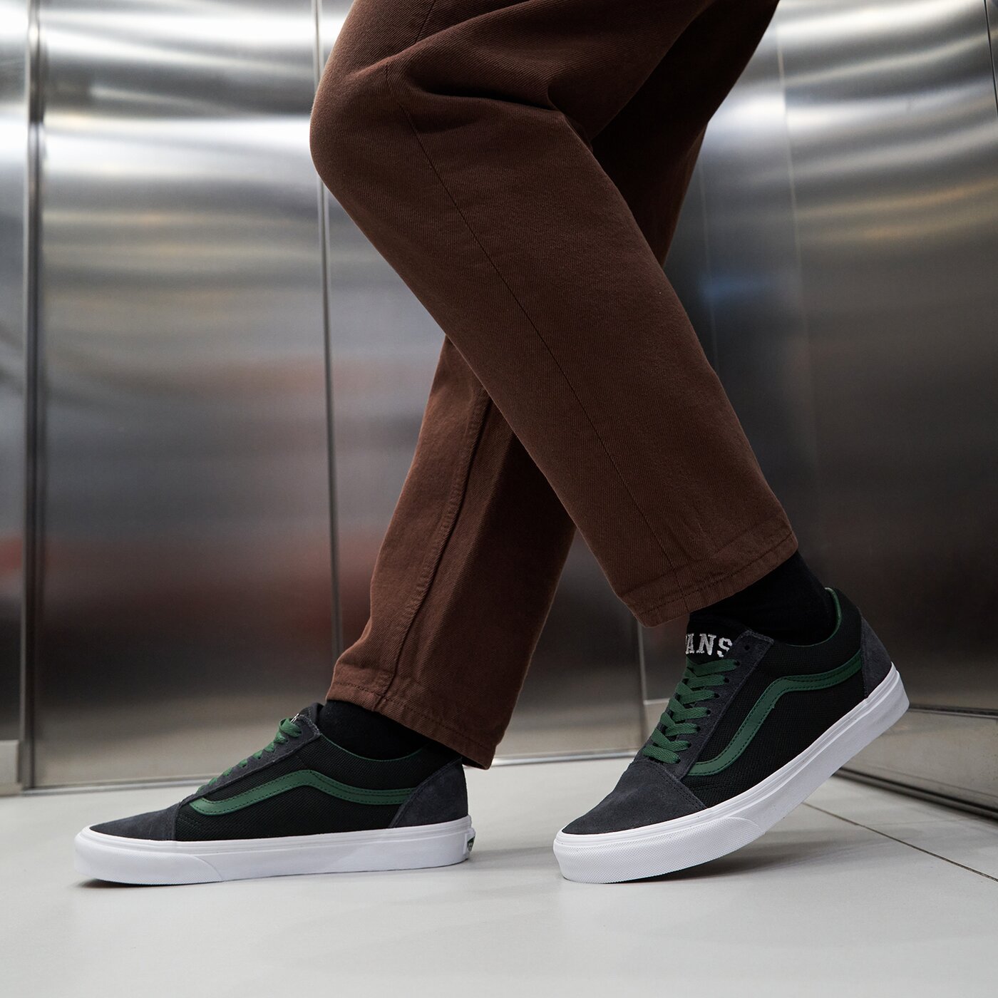 Мъжки маратонки VANS OLD SKOOL  vn0005ufy4c1 цвят зелен