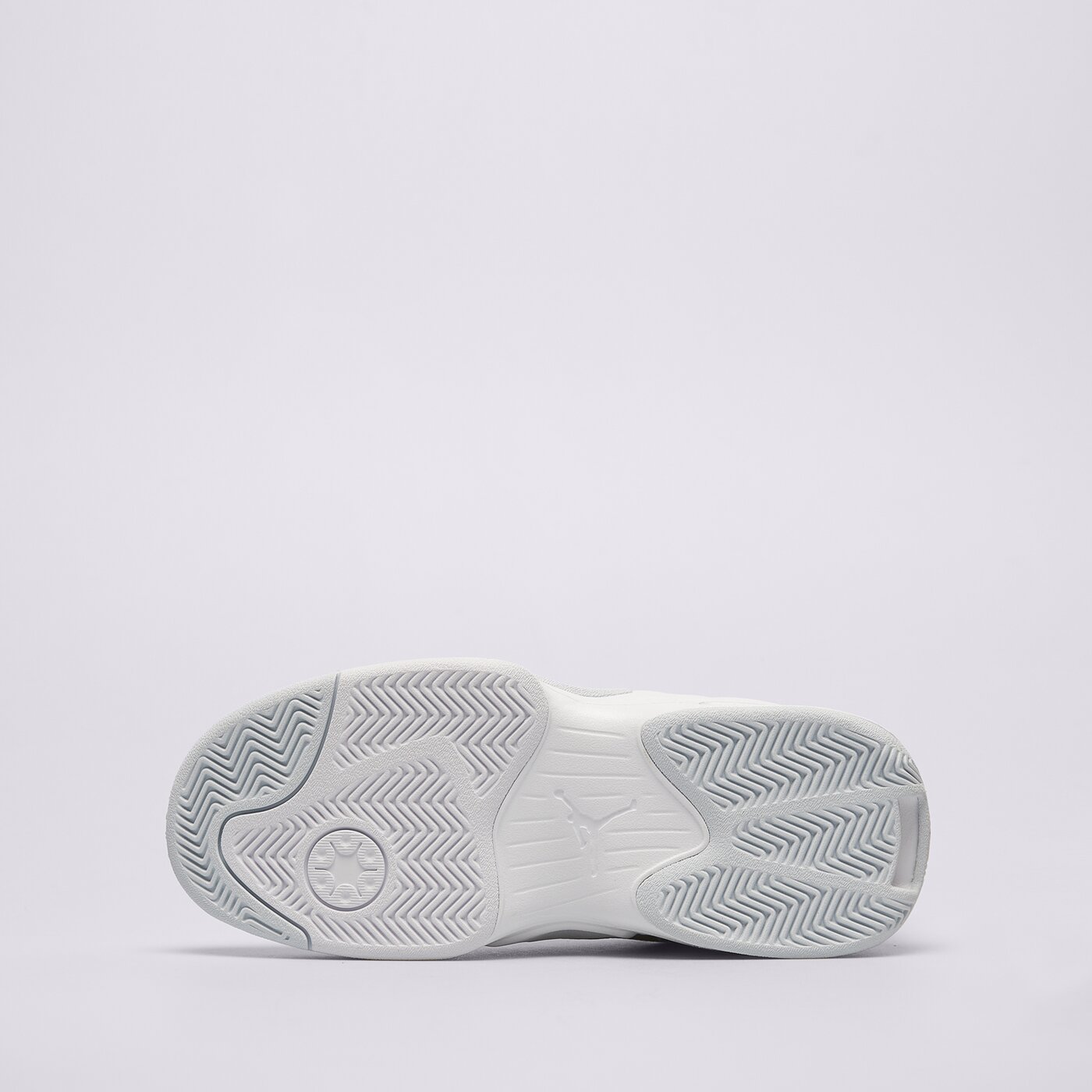 Детски маратонки JORDAN MAX AURA 6 fq8297-400 цвят сив