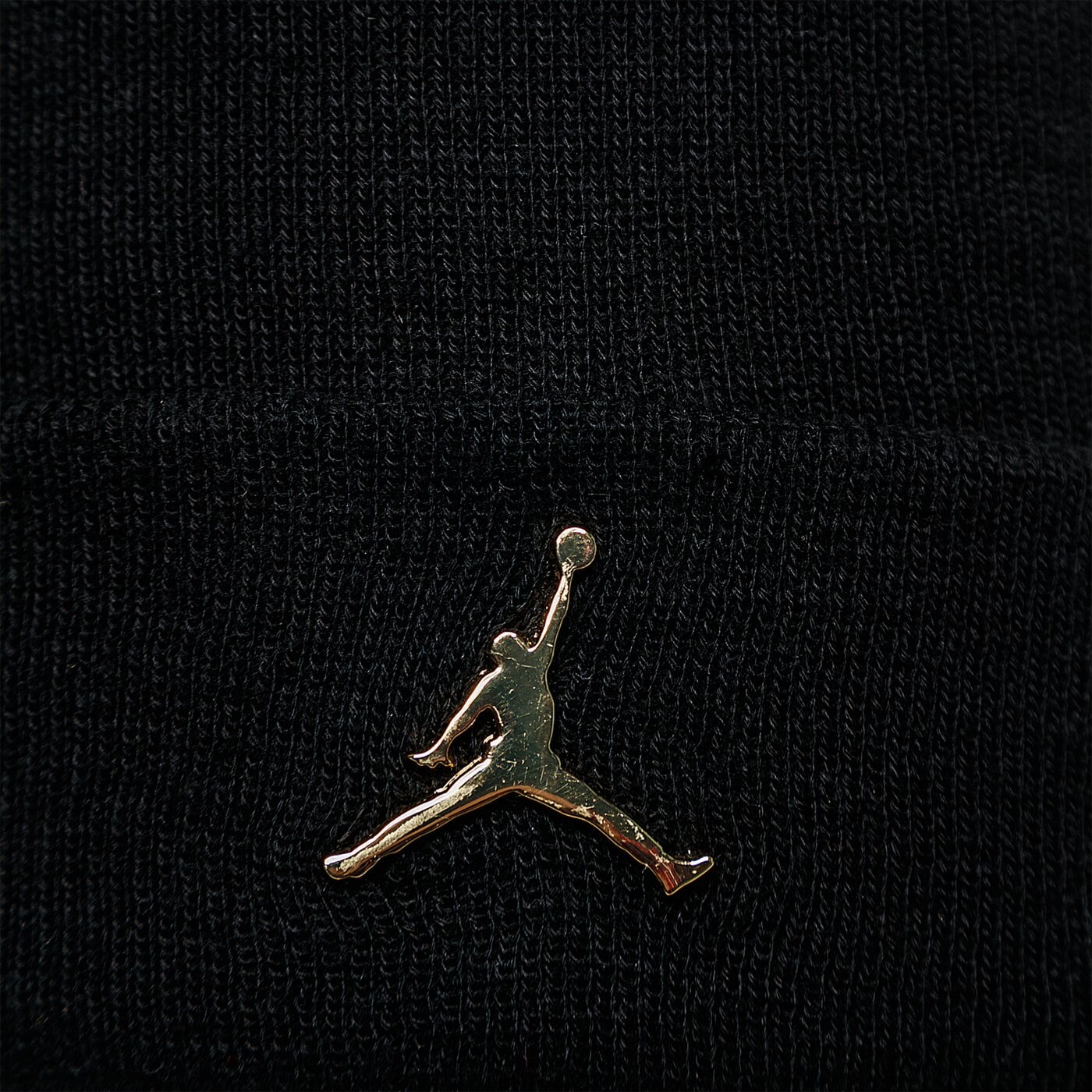 Дамска зимна шапка JORDAN ЗИМНА ШАПКА JORDAN CUFFED BEANIE METAL JM cw6402-010 цвят черен