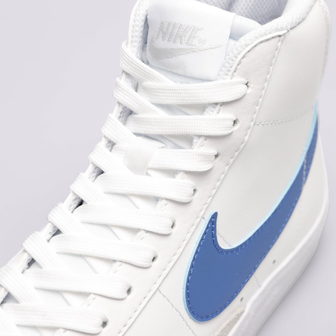 Детски маратонки NIKE BLAZER MID '77 da4086-113 цвят бял