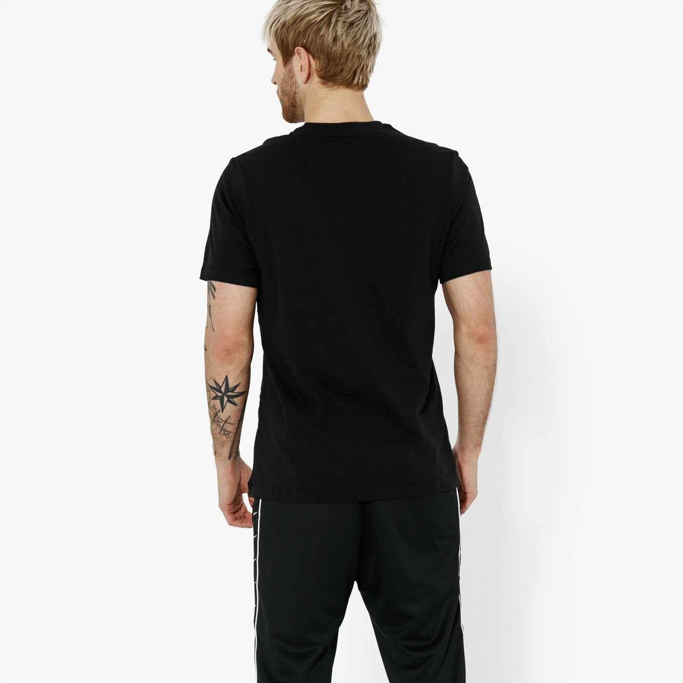 Мъжка тениска JORDAN ТЕНИСКА SS M JSW TEE HBR VERTICAL JRDN bv0086-010 цвят черен