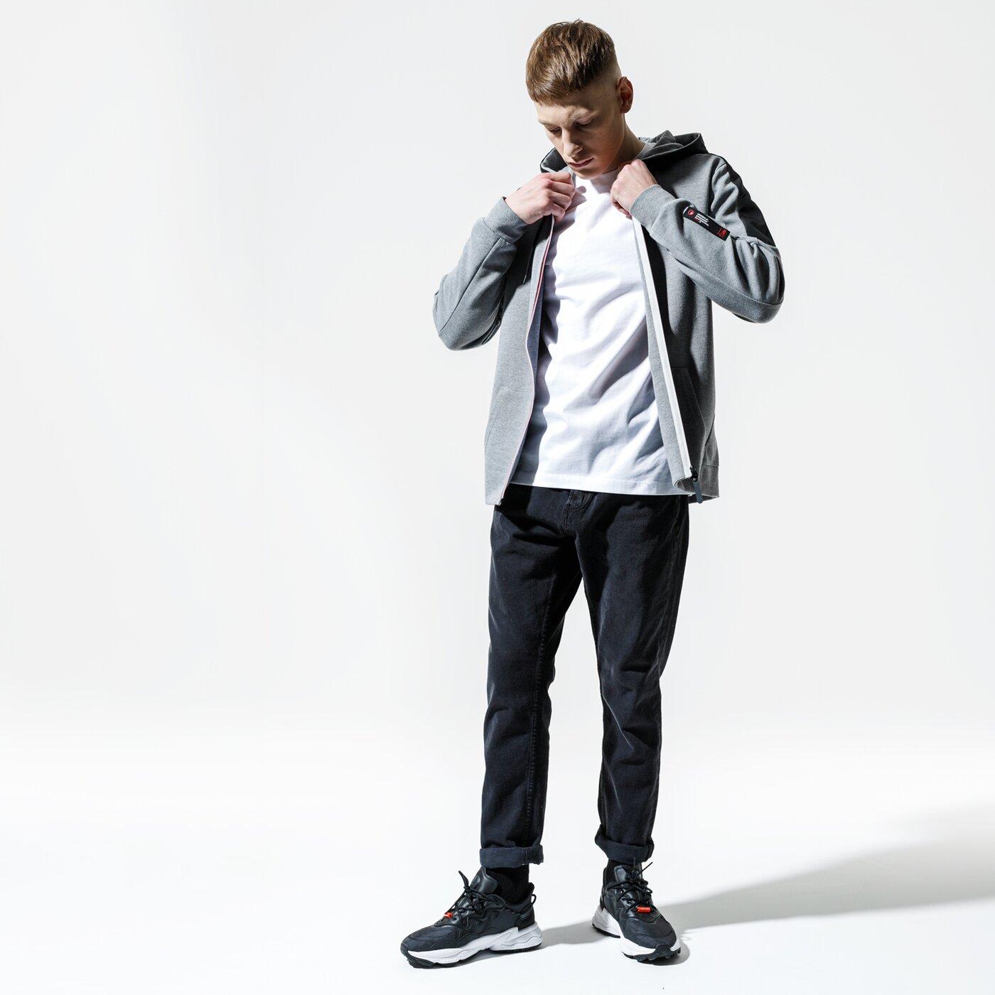 Мъжки суичър CONFRONT СУИТЧЪР СЪС ЗАКОПЧАВАНЕ С КАЧУЛКА GENDRY cf120blm56001 цвят сив