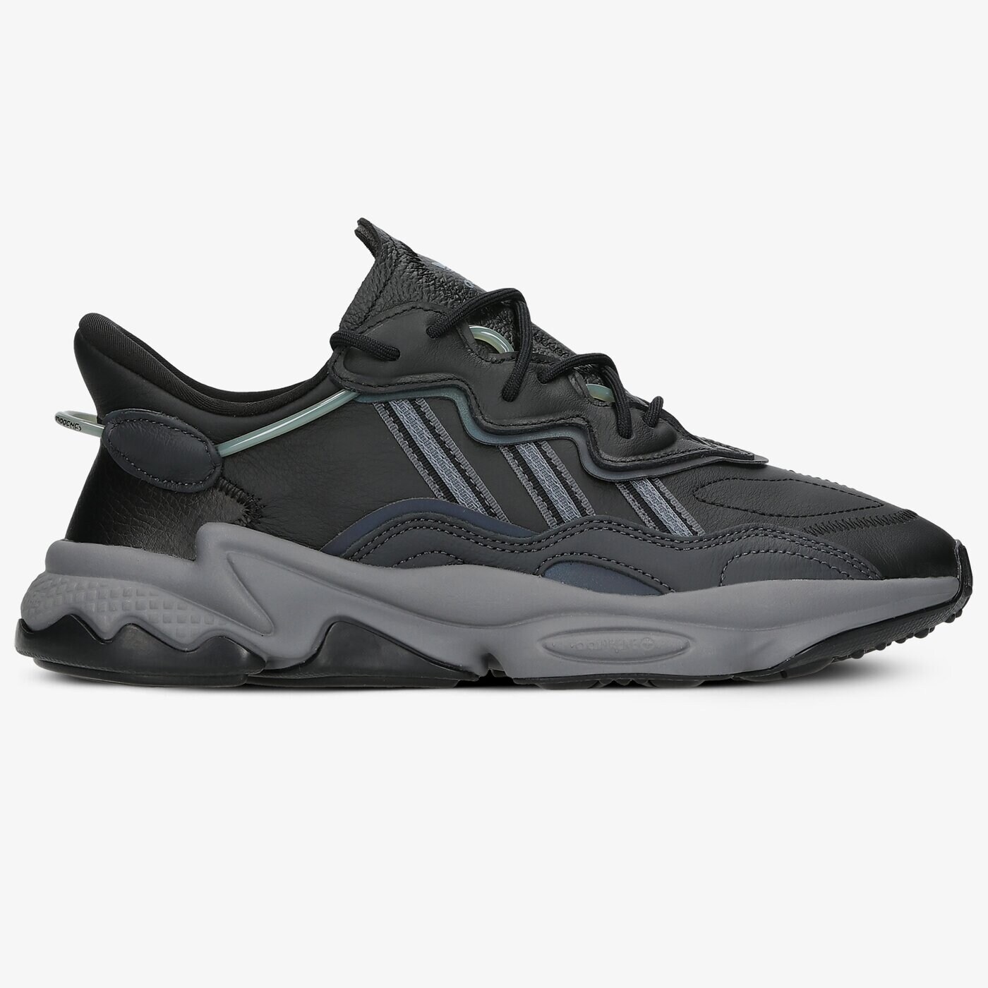 Мъжки маратонки ADIDAS OZWEEGO ee7004 цвят черен