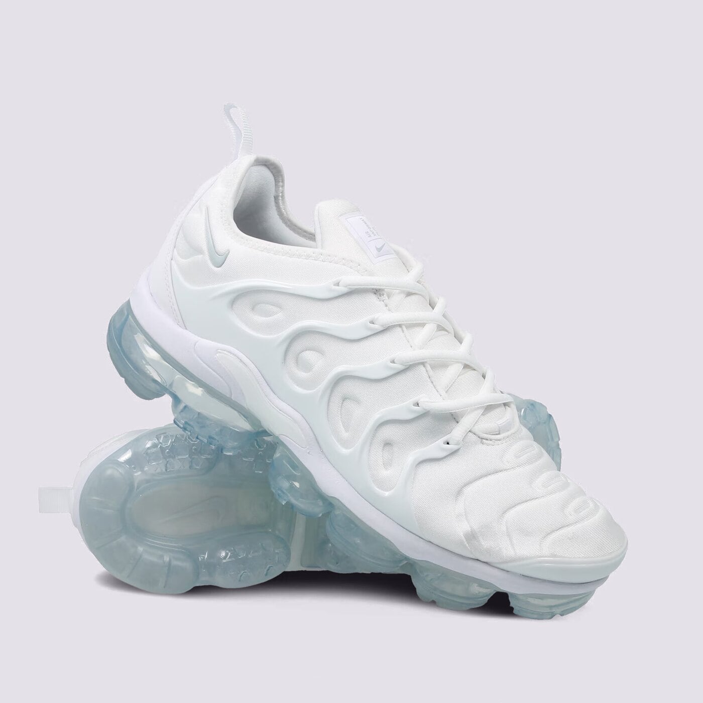 Мъжки маратонки NIKE AIR VAPORMAX PLUS 924453-100 цвят бял