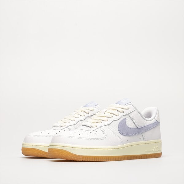 Дамски маратонки NIKE WMNS AIR FORCE 1 '07  fd9867-100 цвят бял