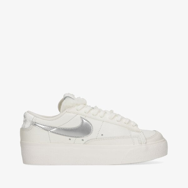 Дамски маратонки NIKE BLAZER LOW PLATFORM do8993-100 цвят бежов