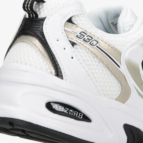 Дамски маратонки NEW BALANCE 530  mr530uni цвят бял