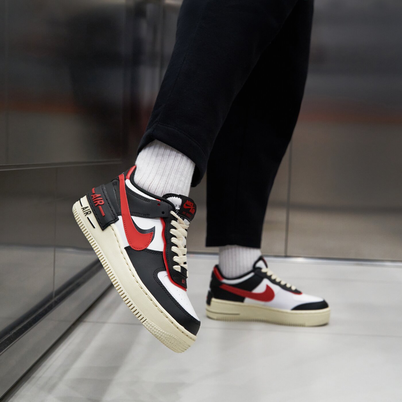 Дамски маратонки NIKE AF1 SHADOW dr7883-102 цвят многоцветен