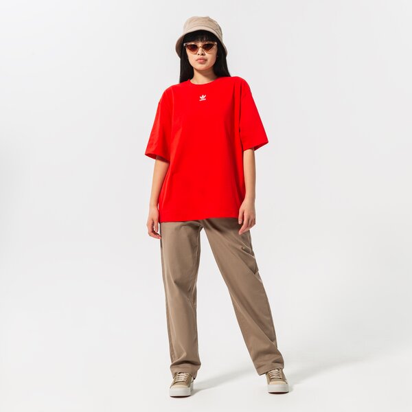 Дамска тениска ADIDAS ESSENTIAL TREFOIL BOYFRIEND ТЕНИСКА hf7474 цвят червен