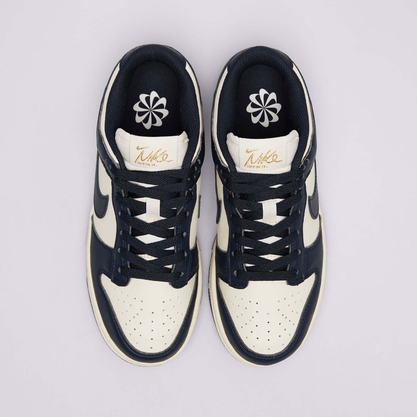 Дамски маратонки NIKE W DUNK LOW NN fz6770-001 цвят тъмносин