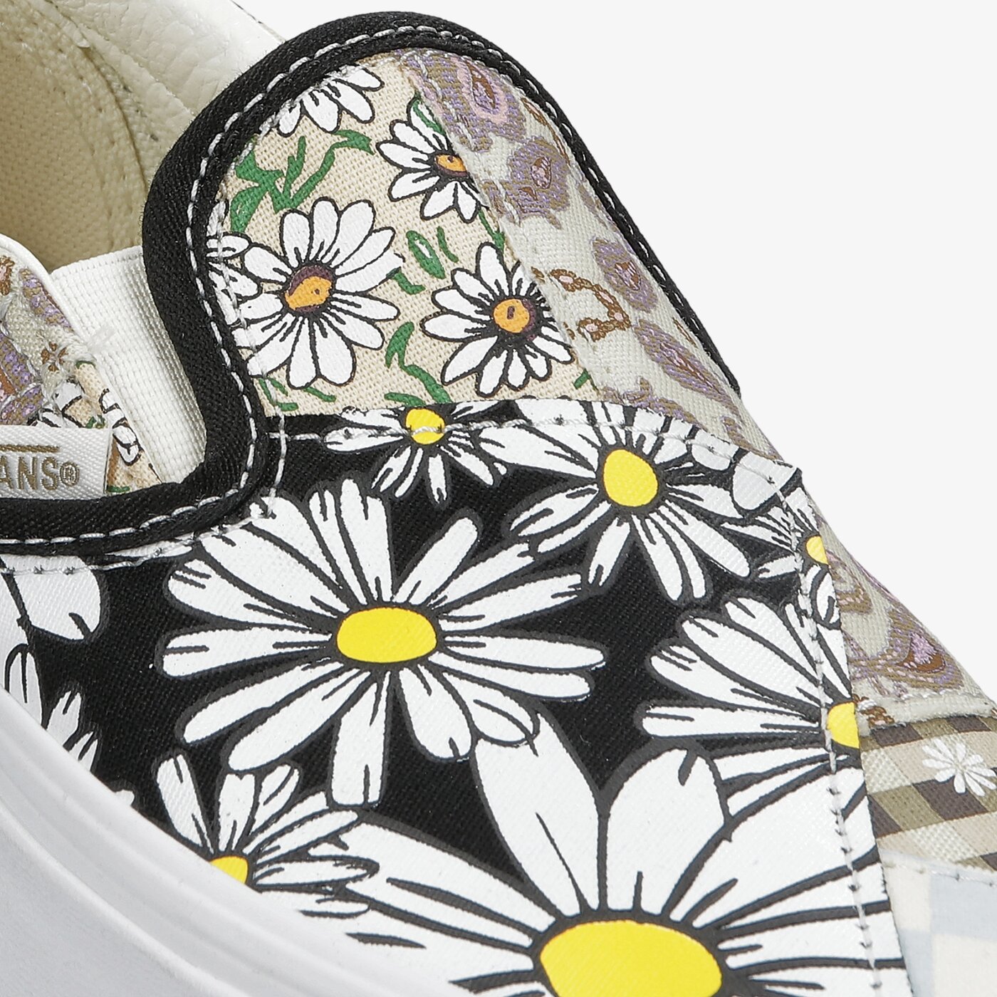 Дамски маратонки VANS UA CLASSIC SLIP-ON vn0a5ao84201 цвят многоцветен