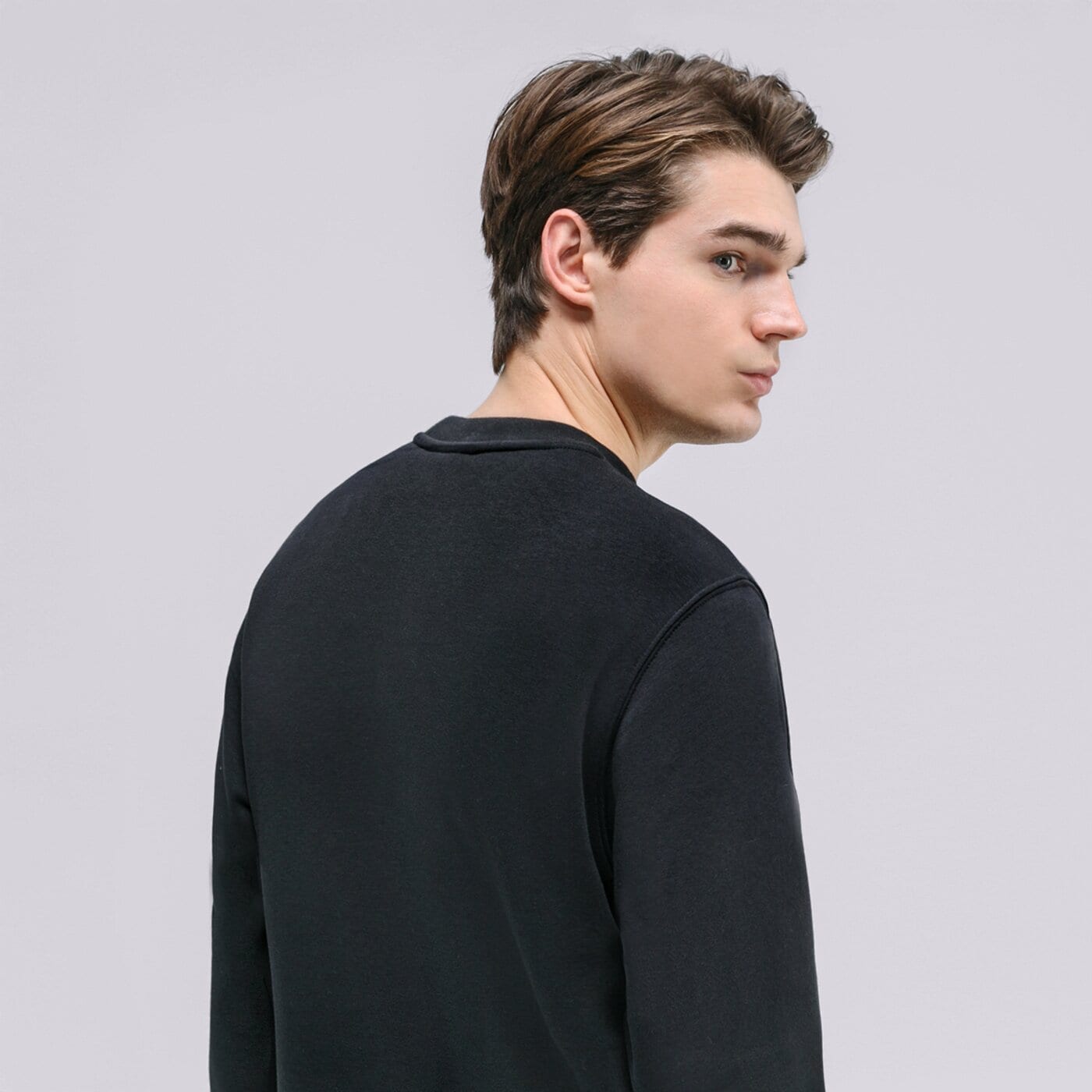 Мъжки суичър NIKE СУИТЧЪР SPORTSWEAR CLUB FLEECE bv2662-010 цвят черен