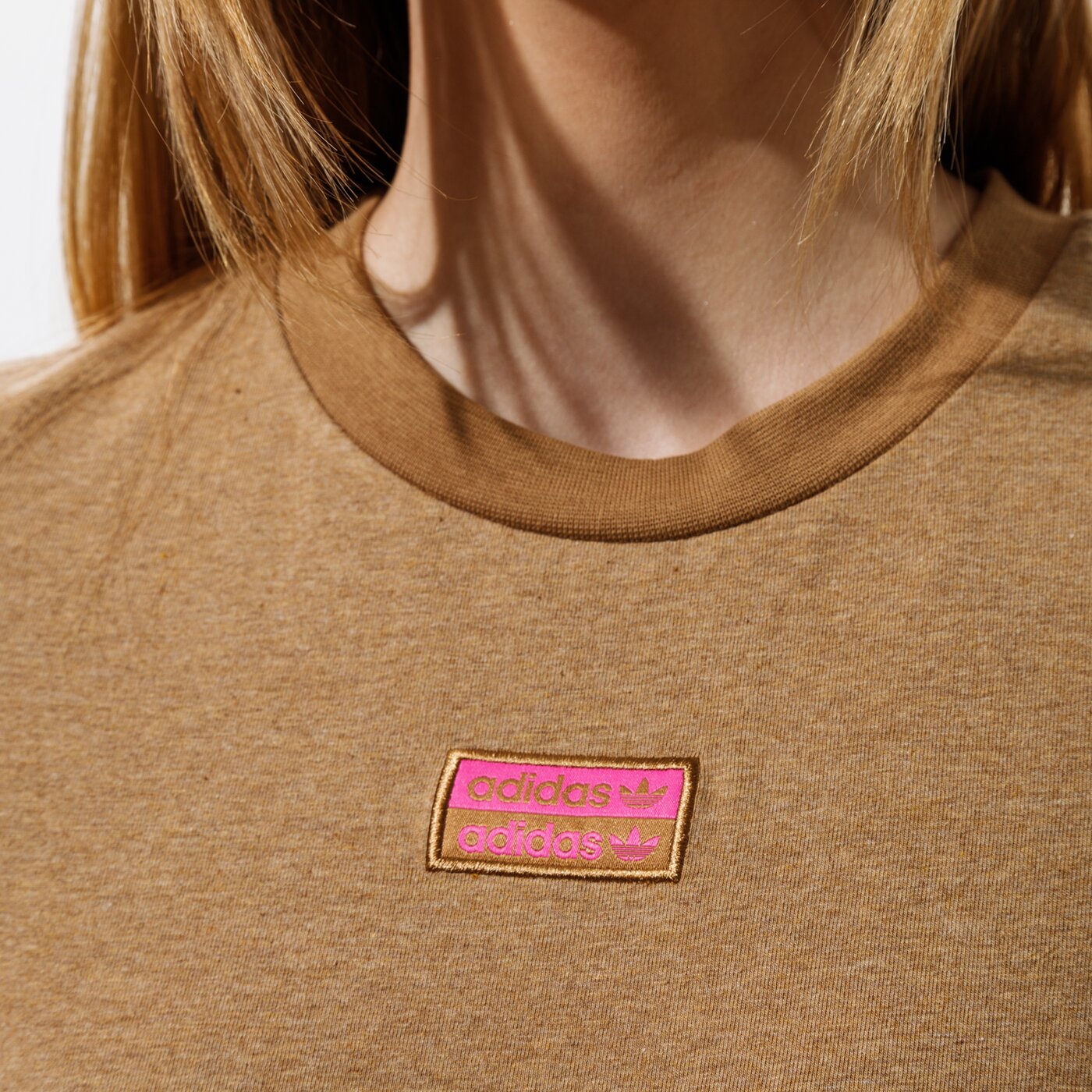 Дамска тениска ADIDAS ТЕНИСКА CROPPED TEE gn4327 цвят кафяв