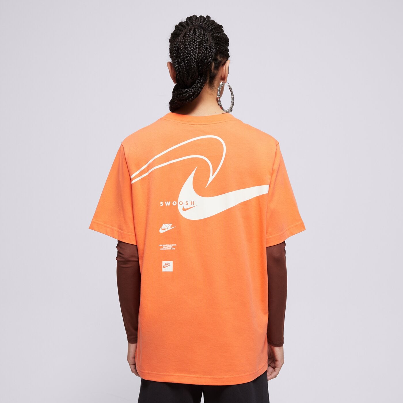 Дамска тениска NIKE ТЕНИСКА W NSW CLUB SWOOSH SS TEE OC hq1698-842 цвят оранжев