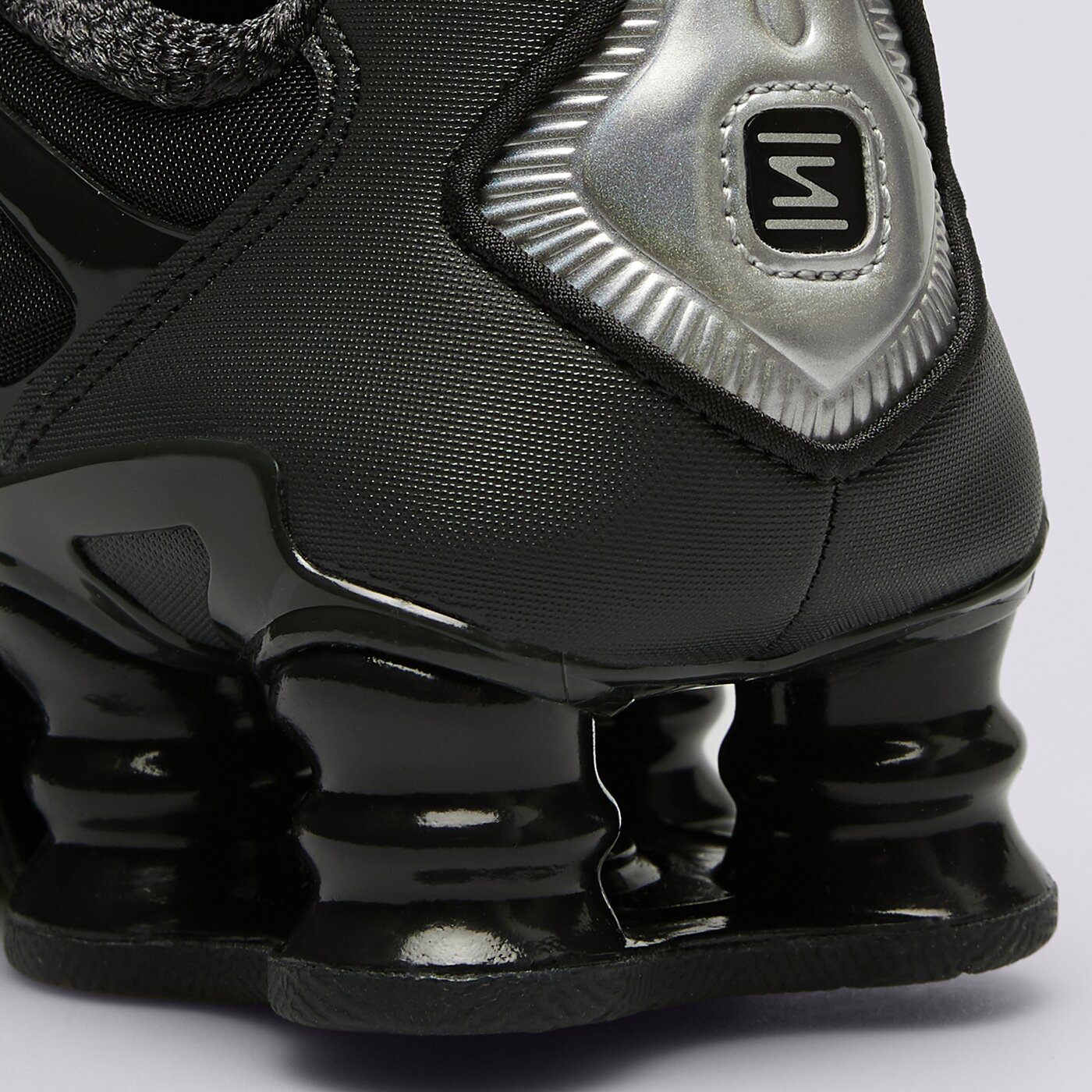 Дамски маратонки NIKE W SHOX TL  ib7704-001 цвят черен