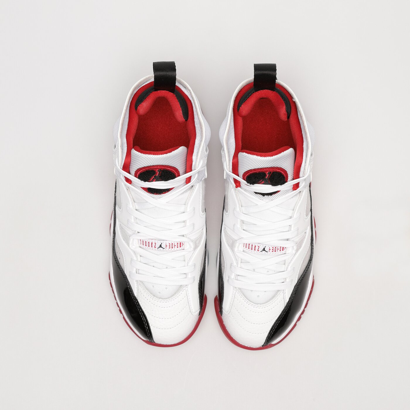 Детски маратонки JORDAN JUMPMAN TREY TWO  dq8431-106 цвят бял