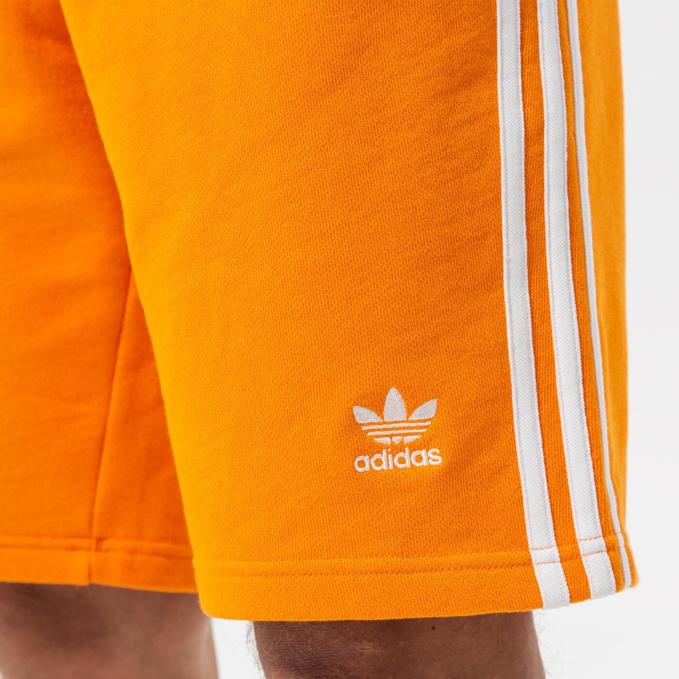 Мъжки къси панталони ADIDAS ШОРТИ 3-STRIPE hf2107 цвят жълт