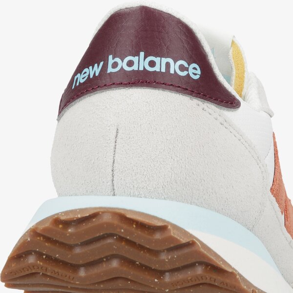 Дамски маратонки NEW BALANCE 237  ws237ba цвят бежов
