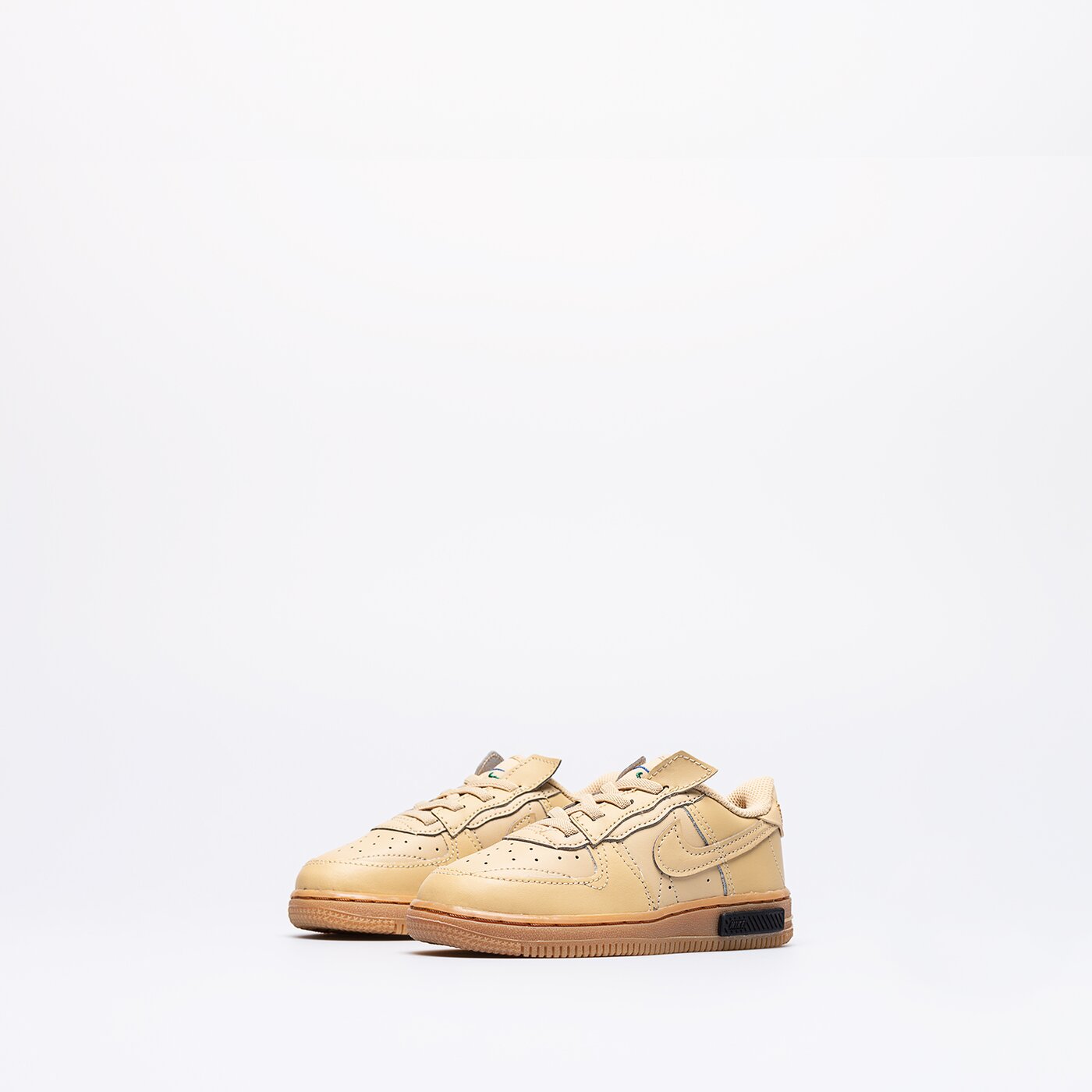 Детски маратонки NIKE AIR FORCE 1 FONTANKA  do6147-200 цвят бежов
