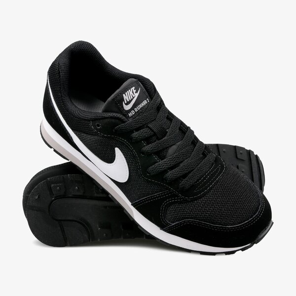 Детски маратонки NIKE MD RUNNER 2 (GS) 807316-001 цвят черен