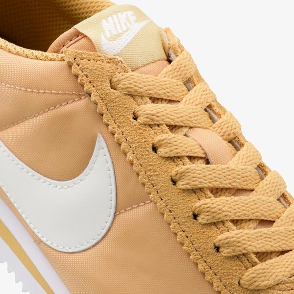 Дамски маратонки NIKE WMNS CLASSIC CORTEZ NYLON 749864-701 цвят жълт