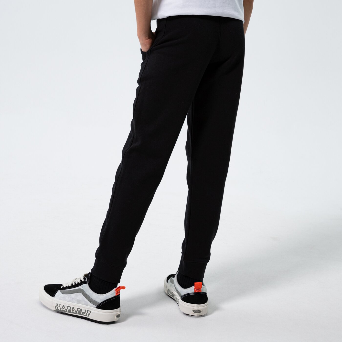 Детски панталони NIKE ПАНТАЛОНИ SPORTSWEAR CLUB FLEECE BOY da0864-010 цвят черен