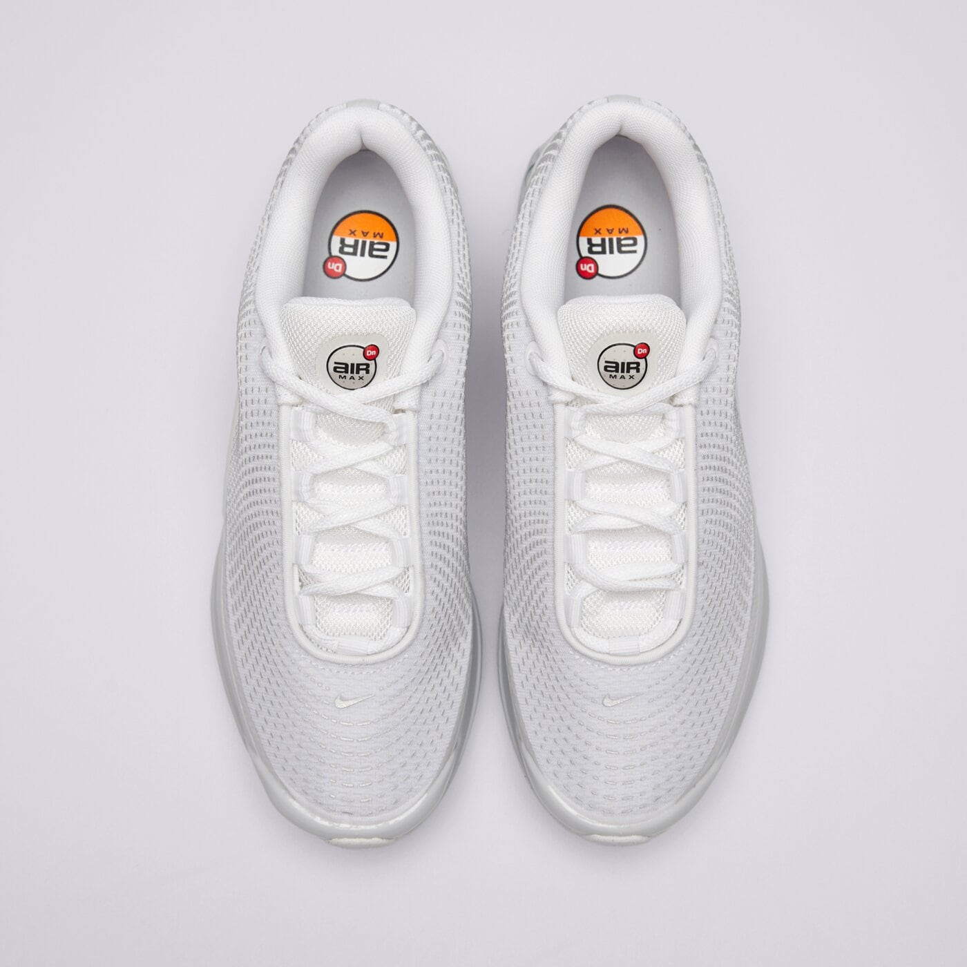 Дамски маратонки NIKE W AIR MAX DN  fj3145-100 цвят бял