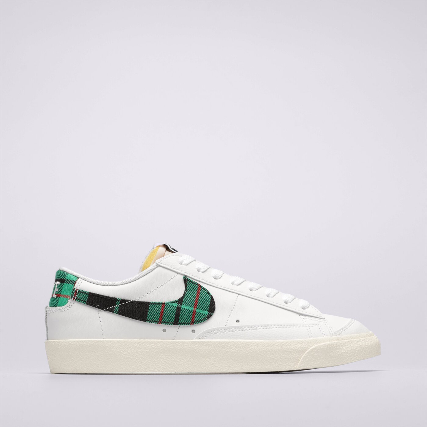 Мъжки маратонки NIKE BLAZER LOW '77 PREMIUM dv0801-100 цвят бял
