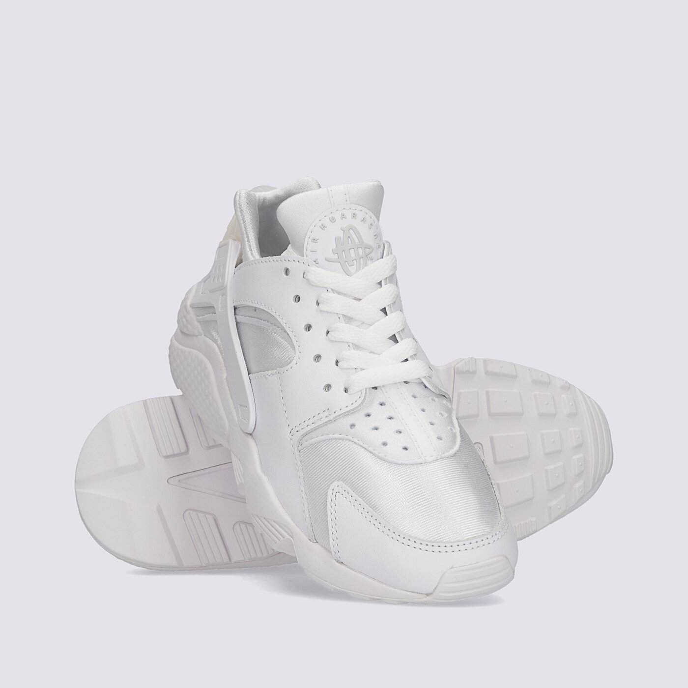 Дамски маратонки NIKE AIR HUARACHE  dh4439-102 цвят бял