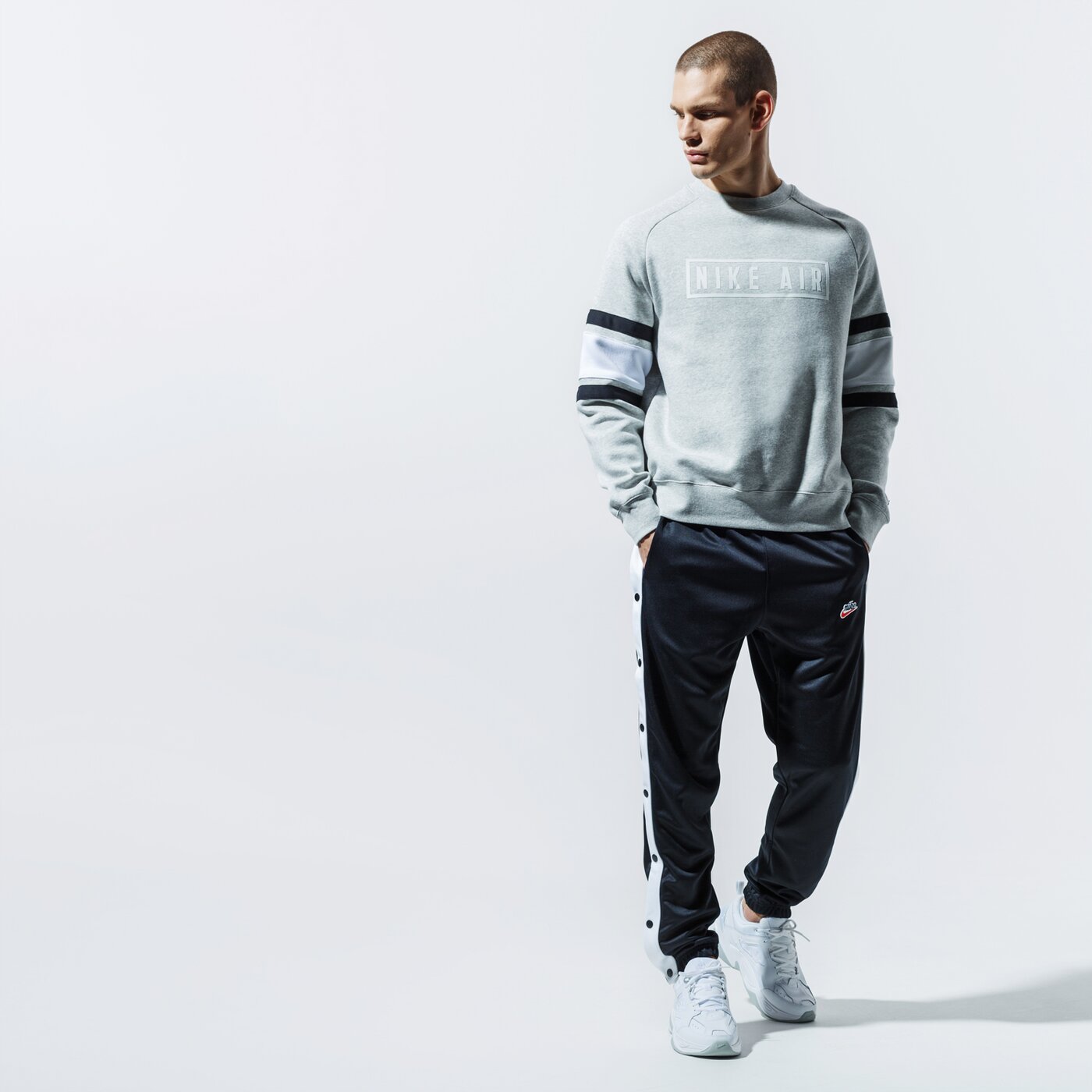 Мъжки суичър NIKE СУИТЧЪР M NSW NIKE AIR CREW FLC bv5156-050 цвят сив