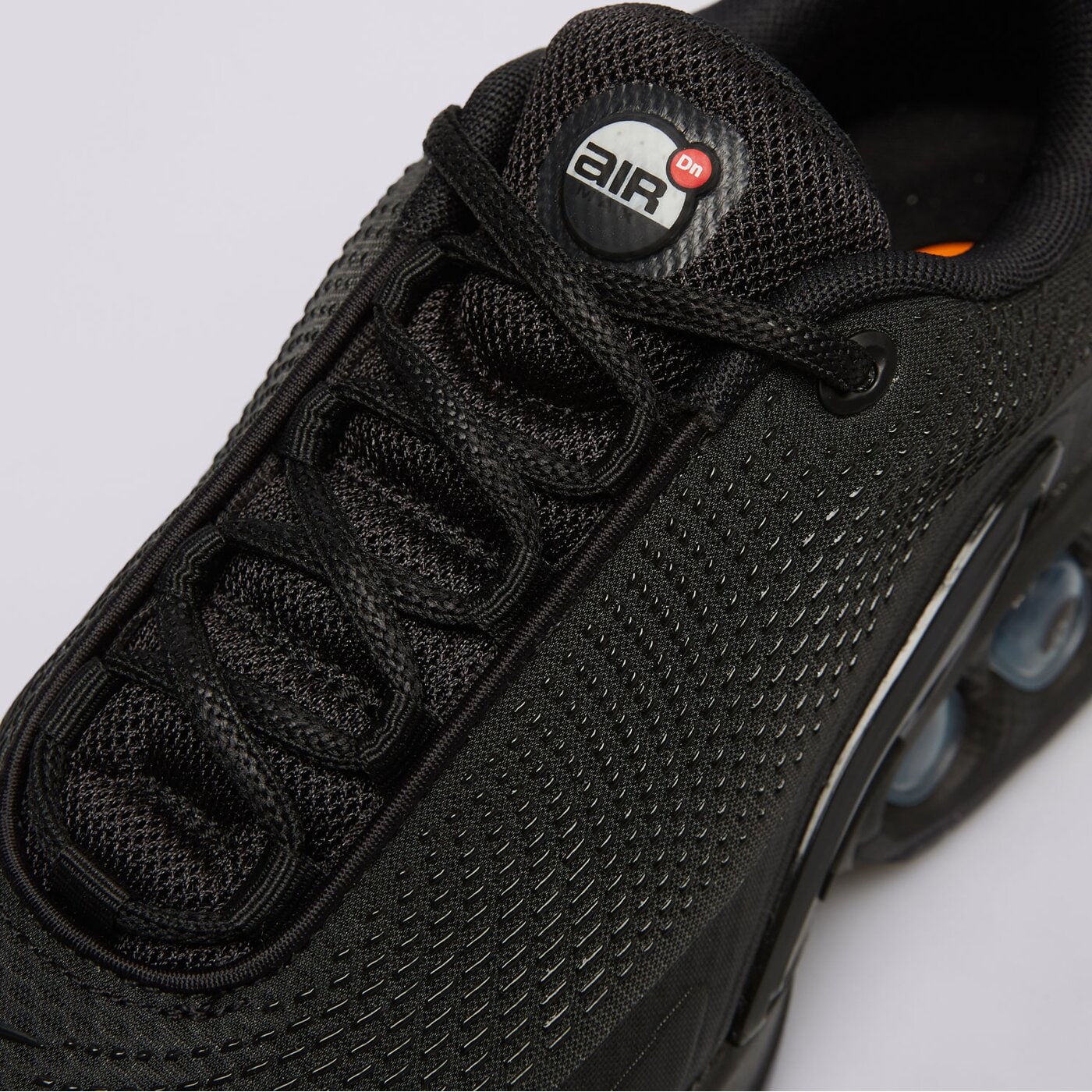 Дамски маратонки NIKE W AIR MAX DN  fj3145-003 цвят черен