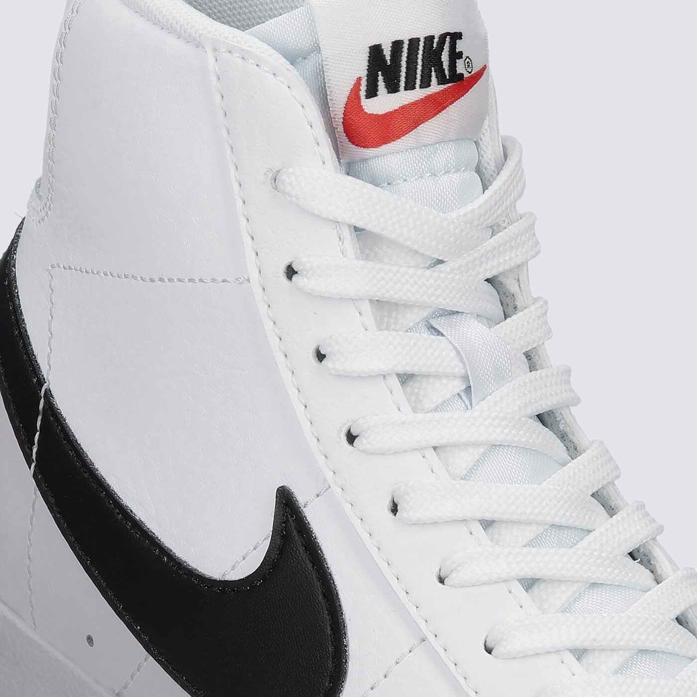 Детски маратонки NIKE BLAZER MID '77 da4086-100 цвят бял