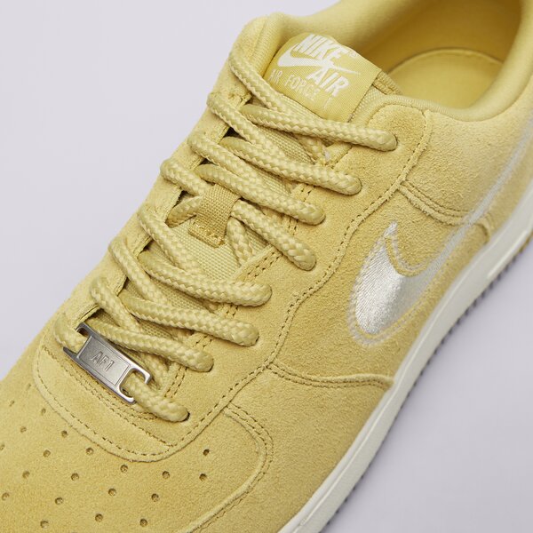 Мъжки маратонки NIKE AIR FORCE 1 '07 LV8 hj4465-700 цвят бежов