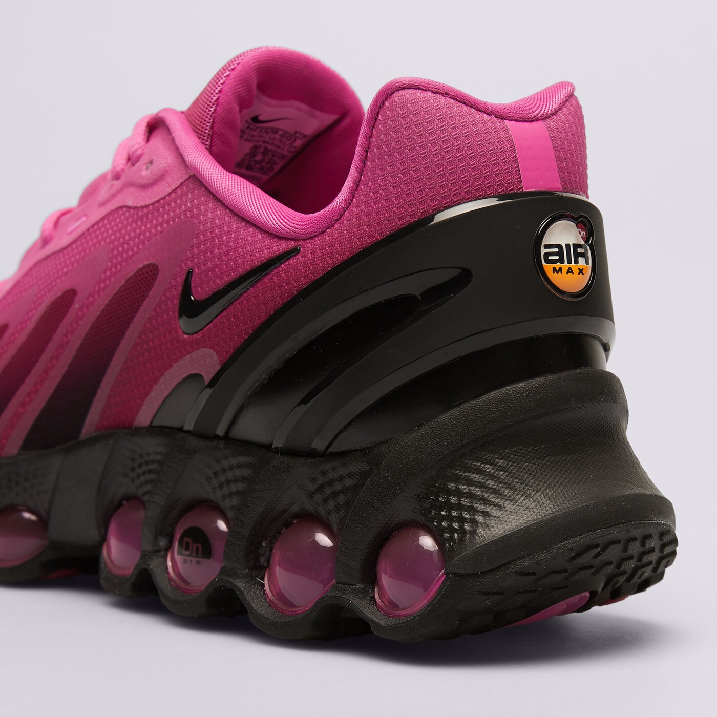 Дамски маратонки NIKE W AIR MAX DN8 hf5509-601 цвят розов