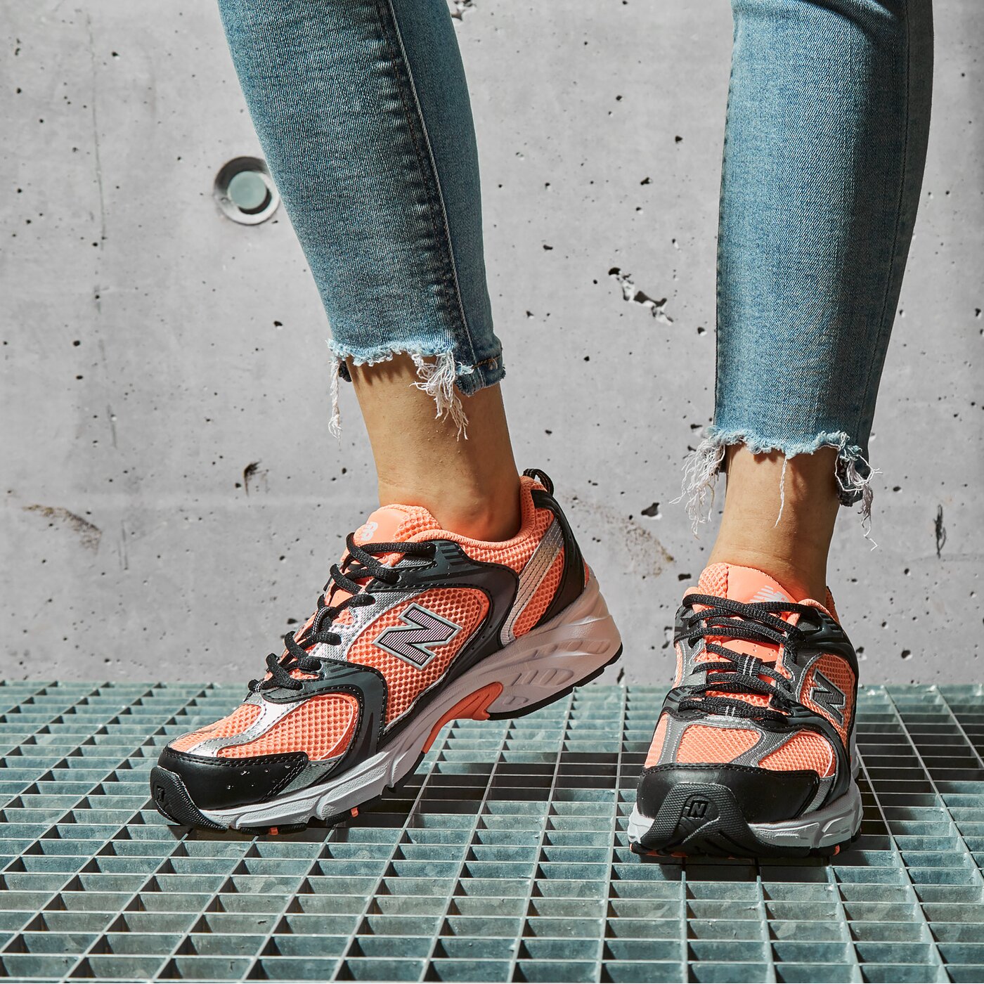 Дамски маратонки NEW BALANCE 530  mr530met цвят розов