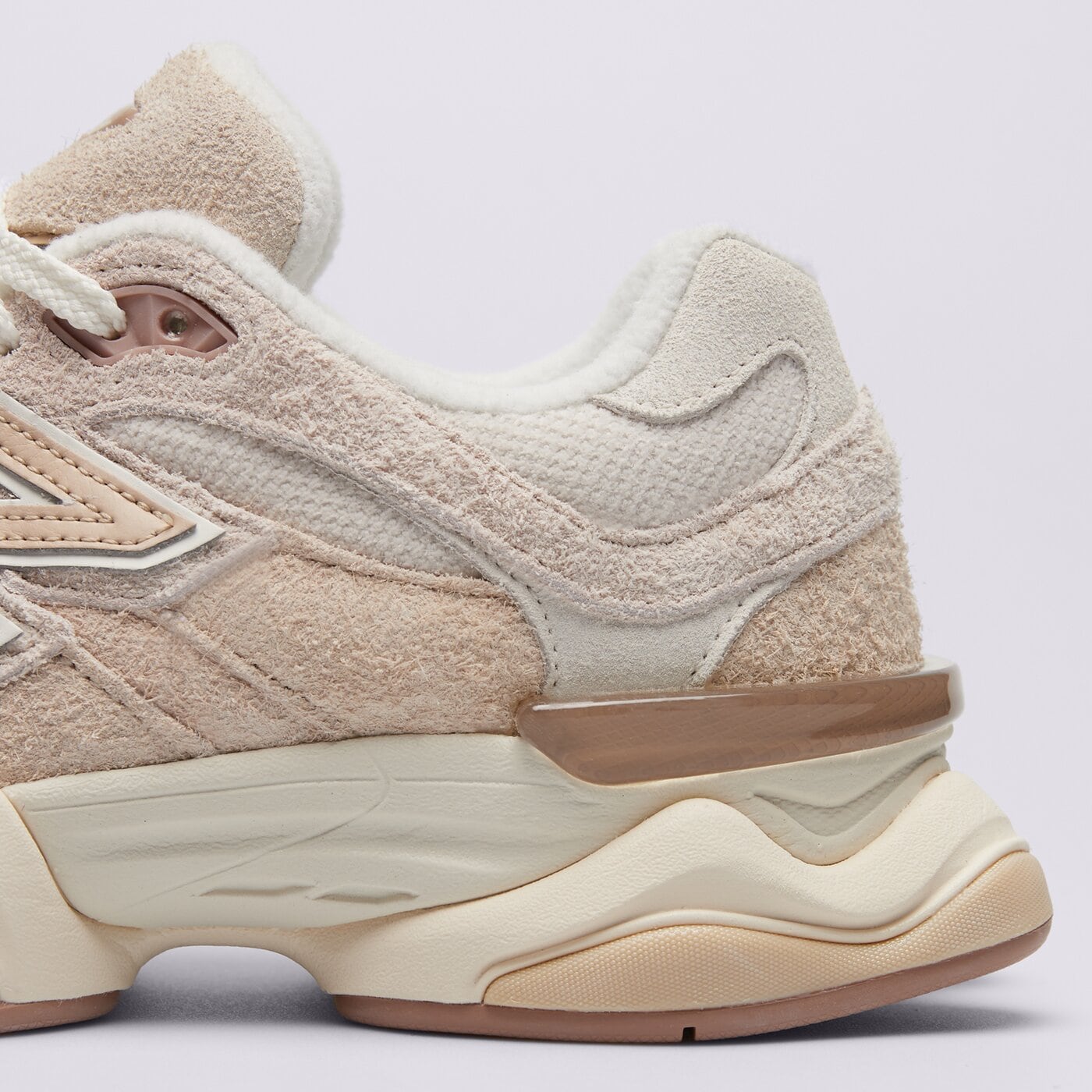 Дамски маратонки NEW BALANCE U9060CCB u9060ccb цвят бежов