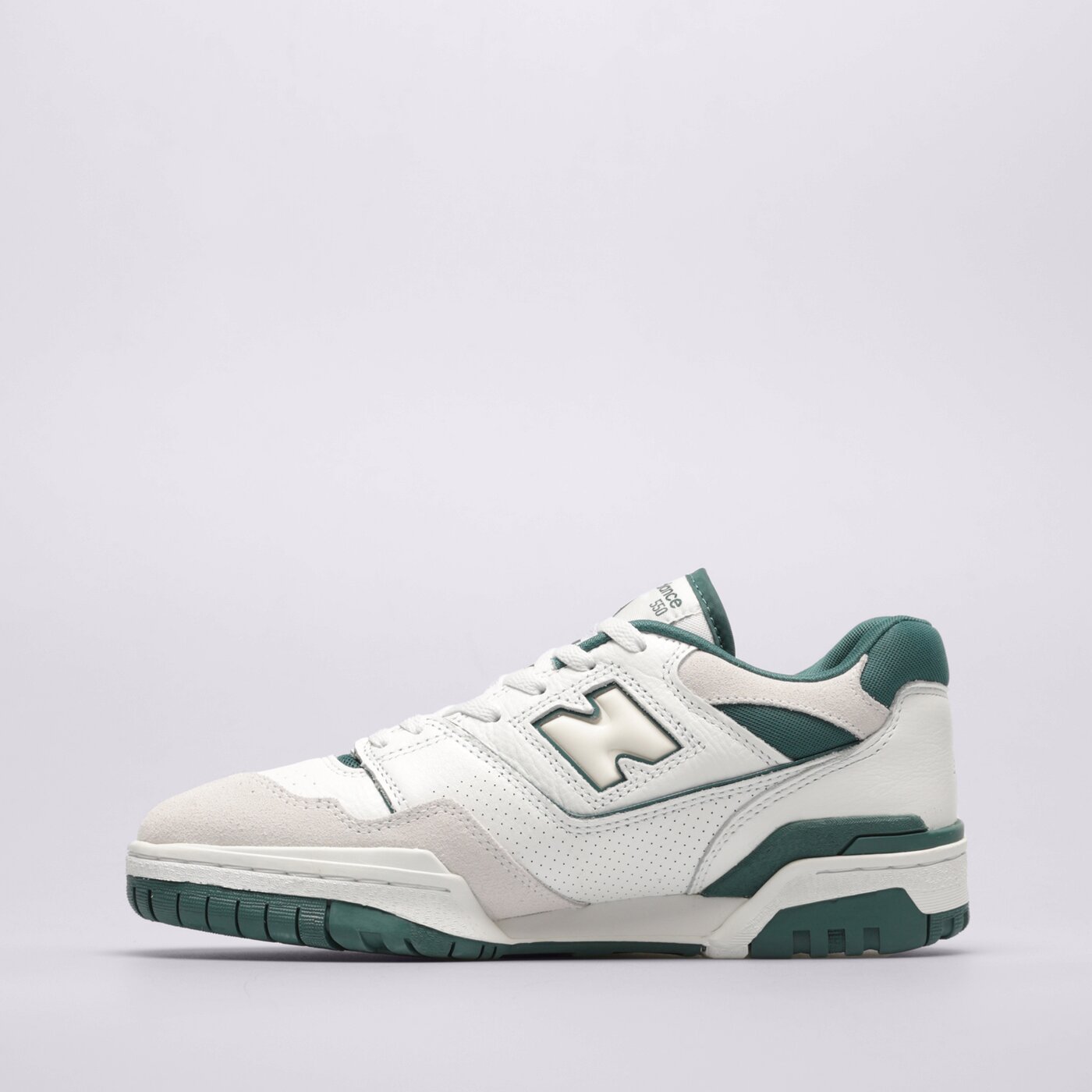 Мъжки маратонки NEW BALANCE 550  bb550sta цвят бял
