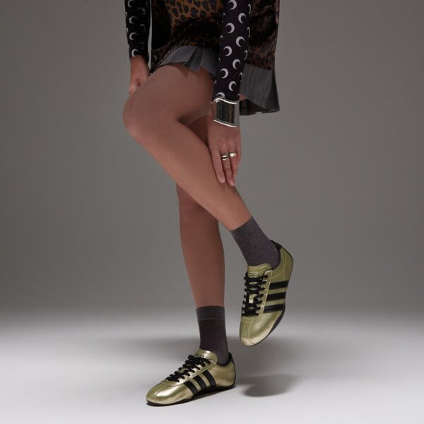 Дамски маратонки ADIDAS TOKYO jq0594 цвят златен