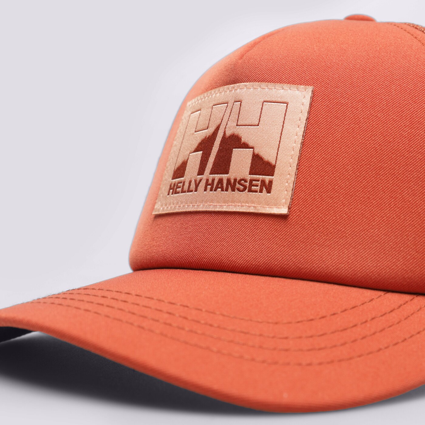 Дамска шапка с козирка HELLY HANSEN ШАПКА HH TRUCKER CAP 67435179 цвят червен