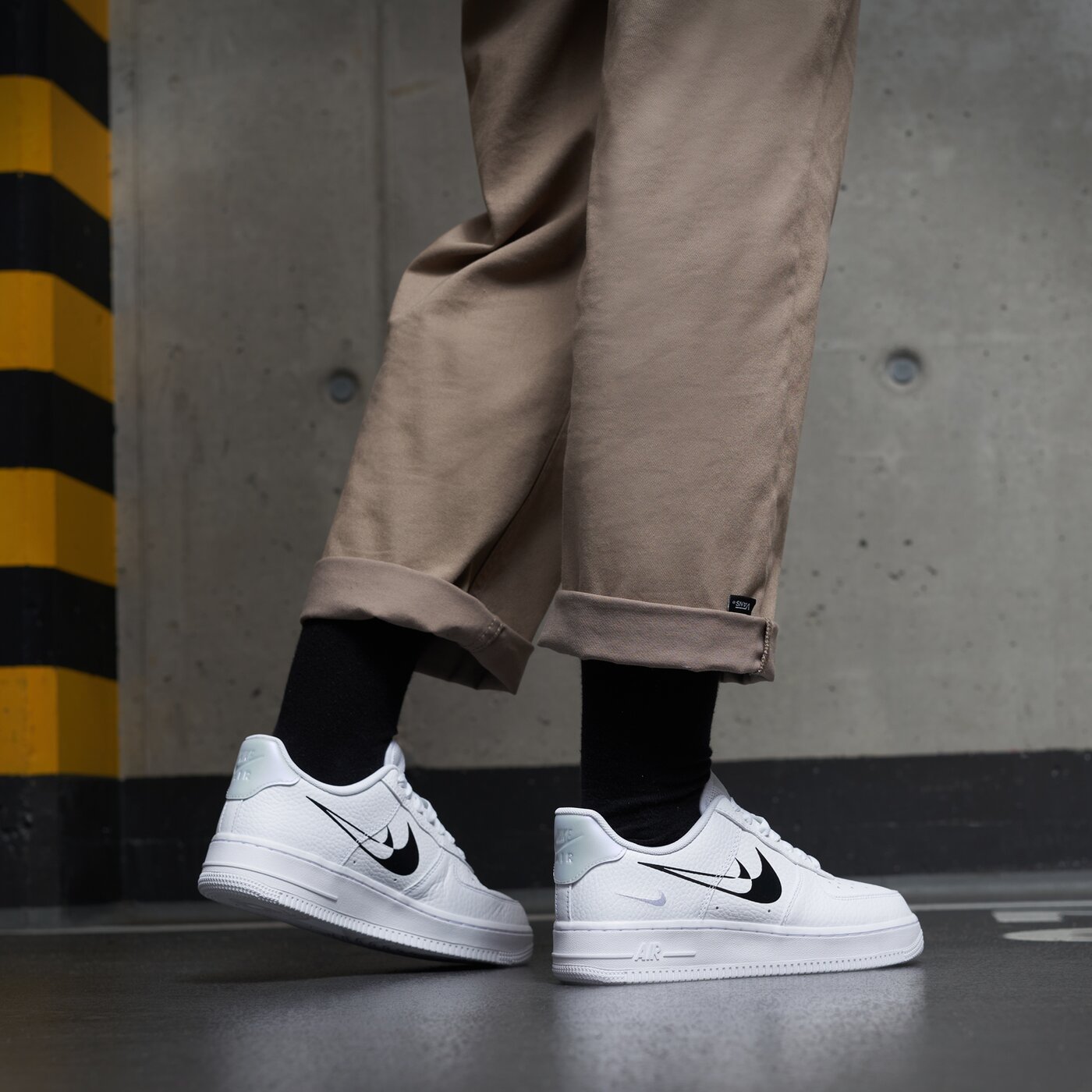 Дамски маратонки WMNS AIR FORCE 1 LO '07 dv3455-100 цвят бял