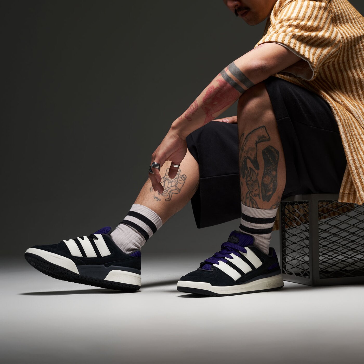 Мъжки маратонки ADIDAS FORUM2000 ji3278 цвят черен